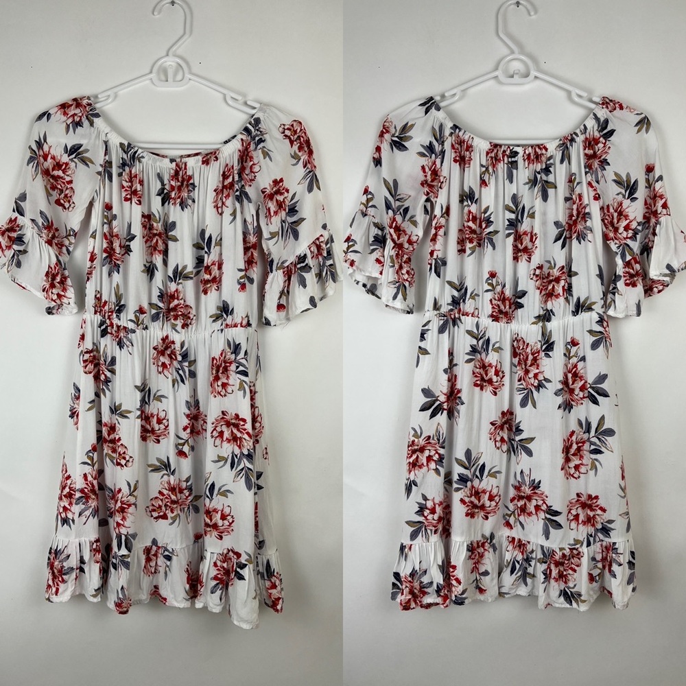 NEW LOOK off the shoulder floral red and green print on white flowy top M